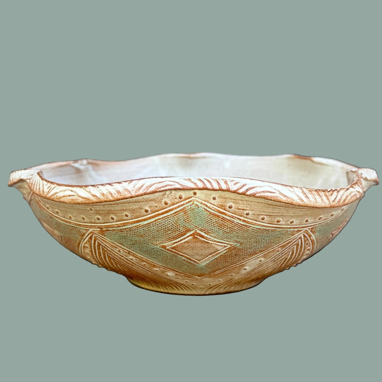 Medium Wavy Rim Bowl