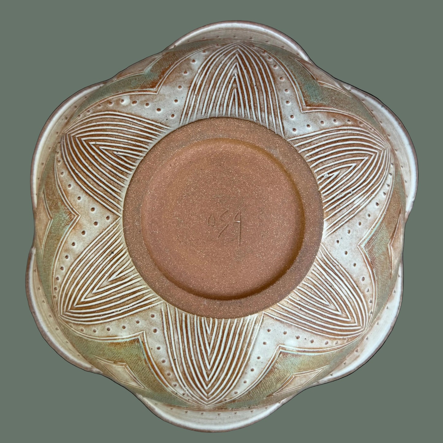 Medium Wavy Rim Bowl