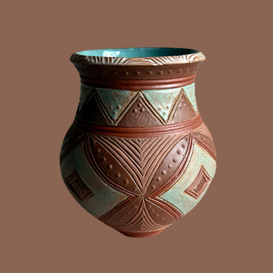 アースカラーの花瓶