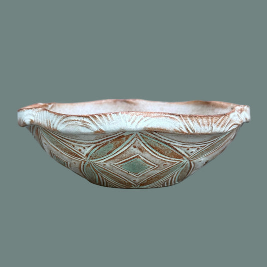 Small Wavy Rim Bowl