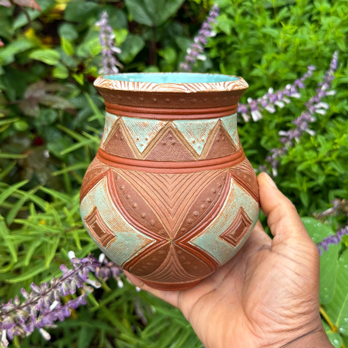 アースカラーの花瓶