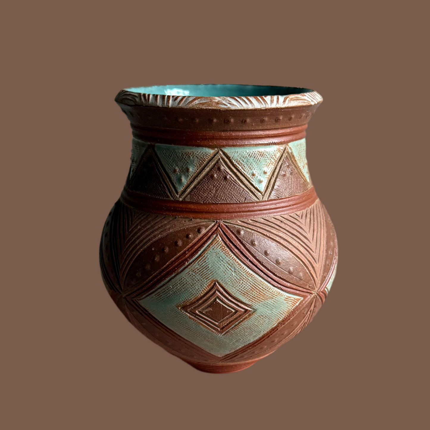 アースカラーの花瓶